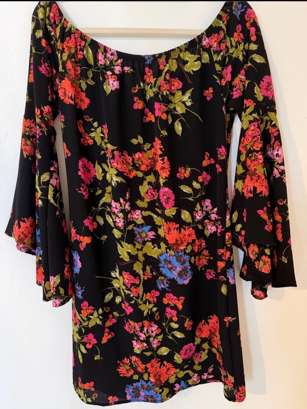 Floral Scoop Neck Women's Dress - Black with Pink & Red Blossoms
